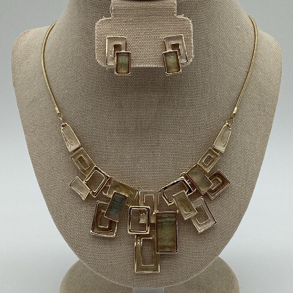 1961. Gold Geometric Necklace & Earring Set w/ Earth Tone Stones EUC - Picture 1 of 3